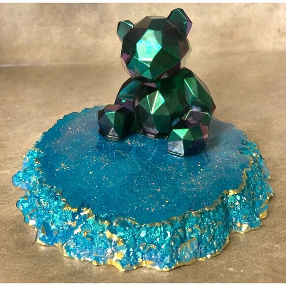 Handcrafted Cubic Teddy Bear on Live Edge Coaster In Resin with Chameleon Color - Picture 1 of 9